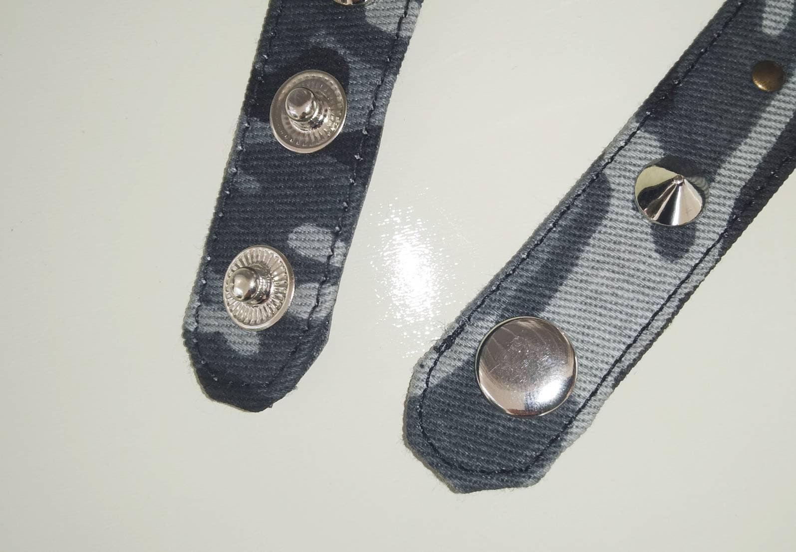 Grey Army Choker, Handmade, Regulable, 2 Sizes, punk clothing, gothic wear, harajuku,emo, visual kei, punk choker, studs choker