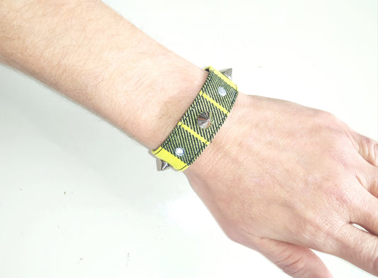 Yellow Tartan Wristband, Handmade, Regulable, 2 Sizes, punk clothing, gothic wear, harajuku,emo, visual kei, punk wristband, kawaii, grunge