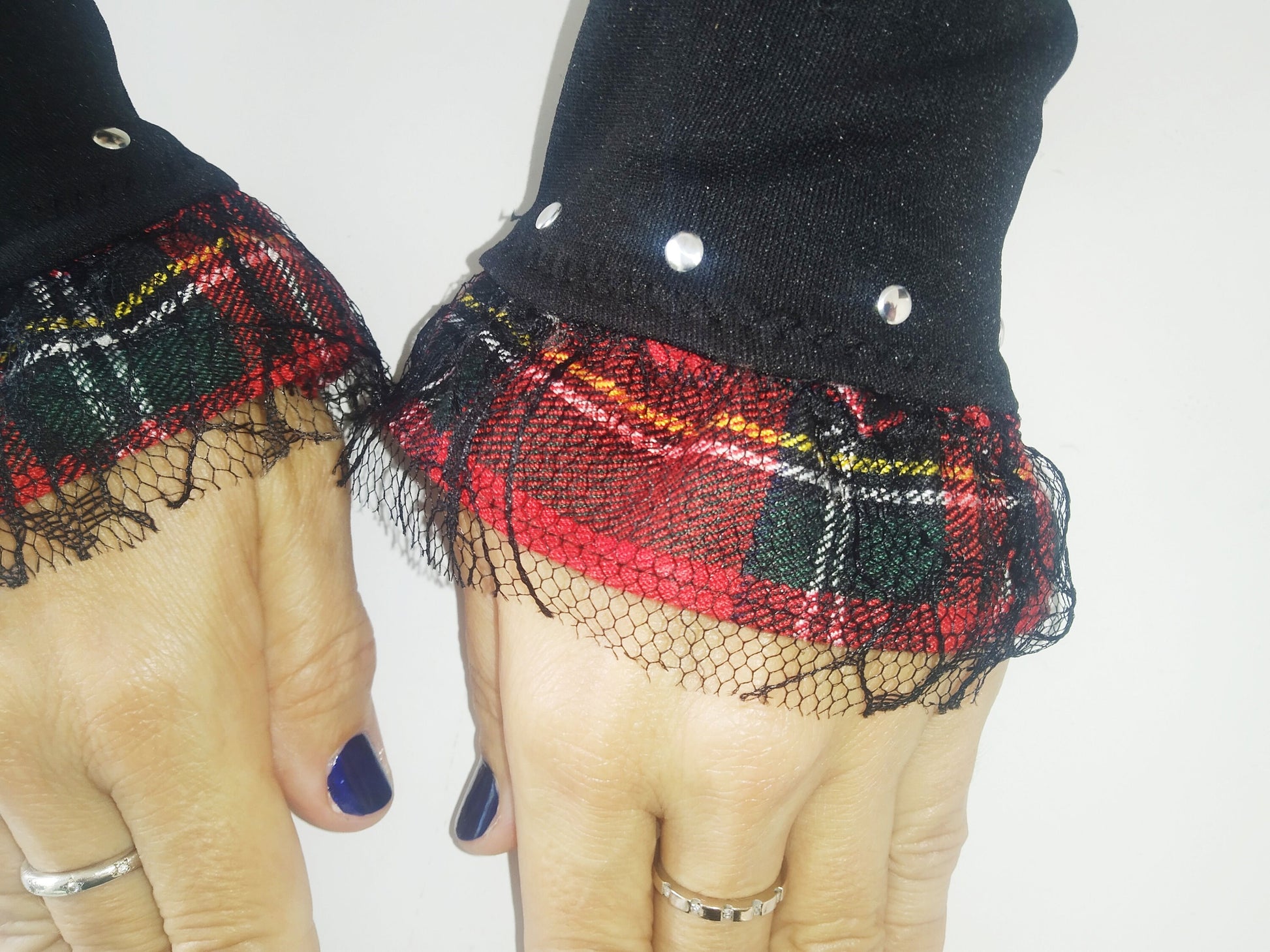 V'87 arm warmers, sleeves, handmade, stretch lycra and tartan, punk gloves, gothic, harajuku, emo, visual Kei sleeves, alt. red tartan